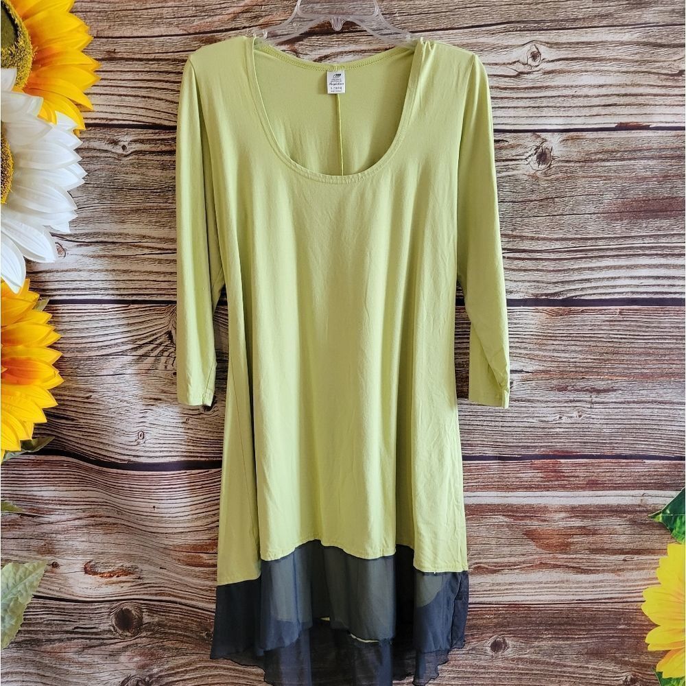 Magdalena Women's Pullover green/gray dress size: large pre-owned